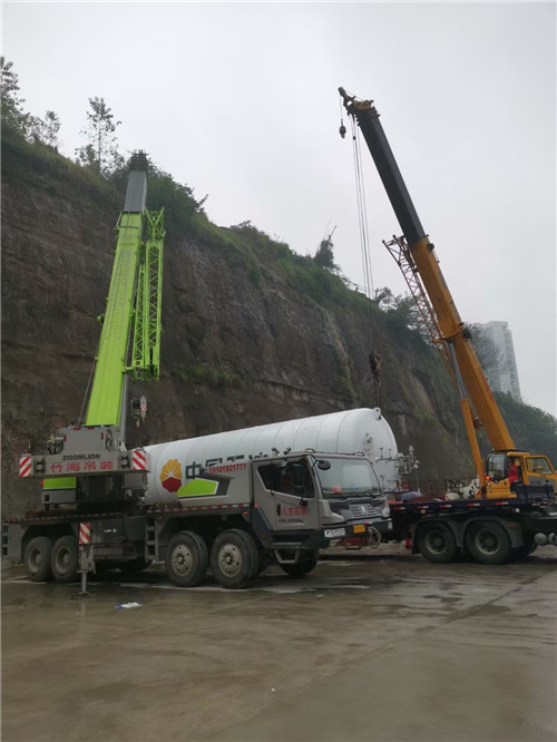 宝坻区“不怕风雨冻”—— 吊车的 “恶劣环境适应” 技术